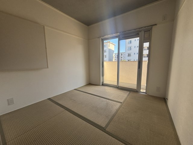 南面の和室です