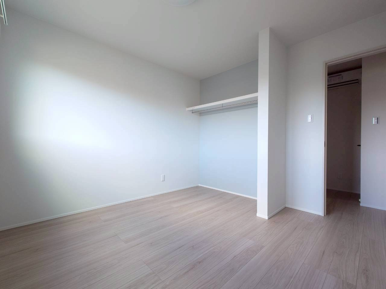 ーノーステックー小倉南区田原新町1丁目ー新築戸建て　　【小倉南区　新築戸建て】の洋室|クローゼット完備の6.1帖洋室♪【小倉南区　新築戸建て】