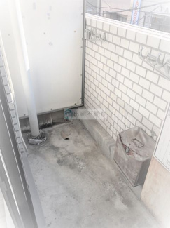 【バルコニー】