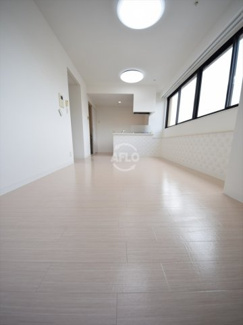 【居間・リビング】 | クリスタルブライト本町東 | クリスタルブライト本町東　リビング