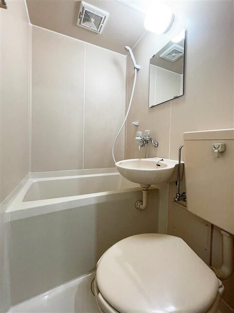 ライフピアシュピーレの浴室