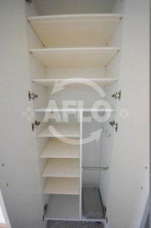 【玄関】 | ヴィラ・リヴィエール | ヴィラ・リヴィエール　シューズボックス