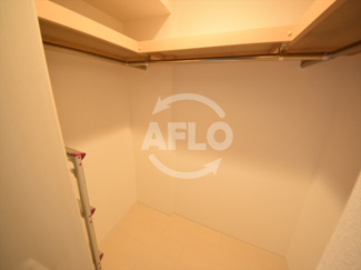 【収納】 | セレニテ谷町calme | セレニテ谷町calme（セレニテ谷町カルム）　ウォークインクローゼット