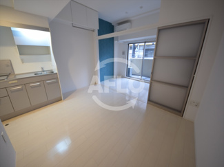 【居間・リビング】 | セレニテ谷町calme | セレニテ谷町calme（セレニテ谷町カルム）　リビング