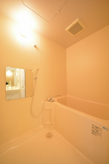 【浴室】 | メゾン・ド・ヴィレ大阪城公園前 | メゾン・ド・ヴィレ大阪城公園前　バスルーム