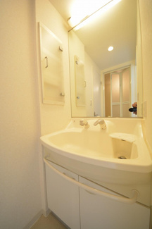 【独立洗面台】 | メゾン・ド・ヴィレ大阪城公園前 | メゾン・ド・ヴィレ大阪城公園前　独立洗面化粧台