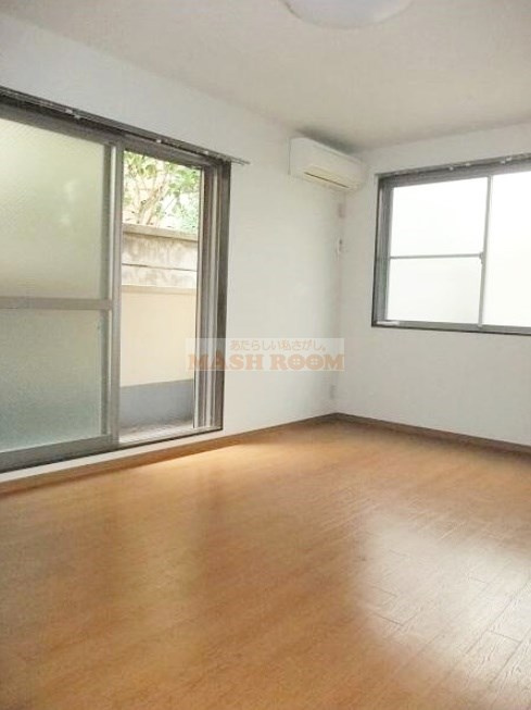 中野区若宮３丁目の賃貸マンションの居間・リビング