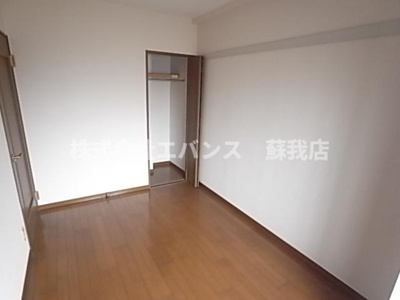 【寝室】 | ヒロ末広 | 落ち着いた色調の寝室です