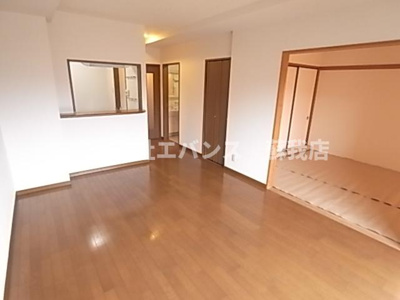 【居間・リビング】 | ヒロ末広 | ゆったり過ごせる居間です