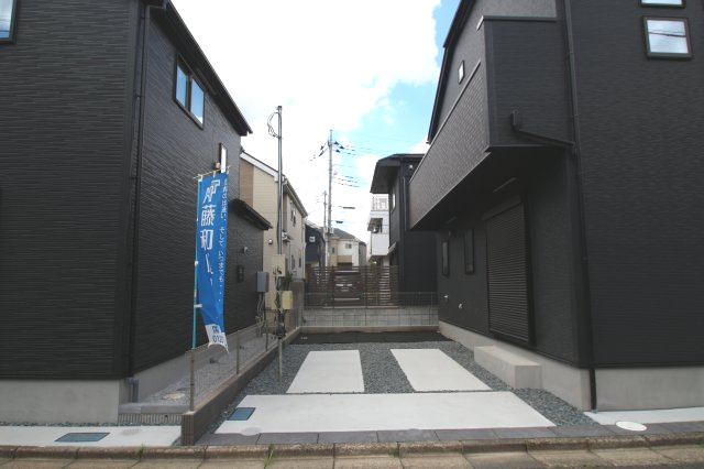 【GRAFARE　ZEH水準仕様】小平市小川東町４期の外観|小中学校が徒歩１０分圏内で子育て世帯に嬉しい立地