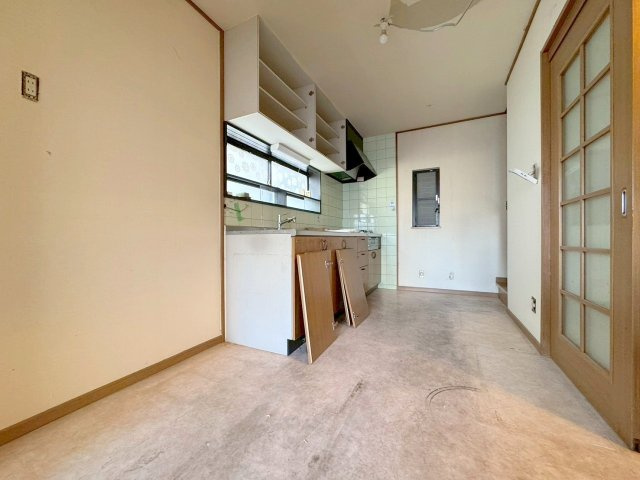 上新庄戸建の居間・リビング