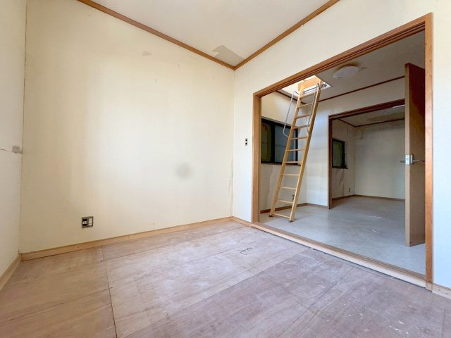 上新庄戸建の居間・リビング