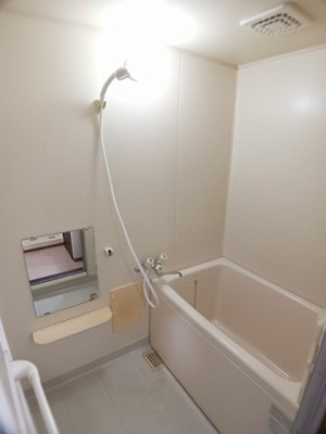 【浴室】 | シャトレーヌ葵 | 落ち着いた空間のお風呂です