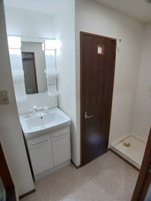 【洗面所】 | シャトレーヌ葵 | 洗面所です