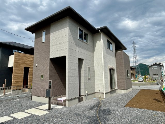 ワイウッドコート佐野市栃本町第1期の画像