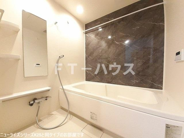 レ　プリューム　ドゥの浴室|バス