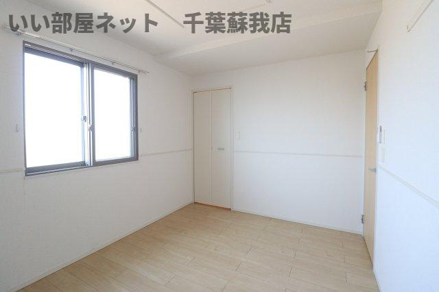 ヴァンヴェールの寝室|ゆとりの広さです