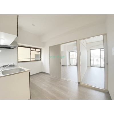 【居間・リビング】 | ヴェルデコート | リビング