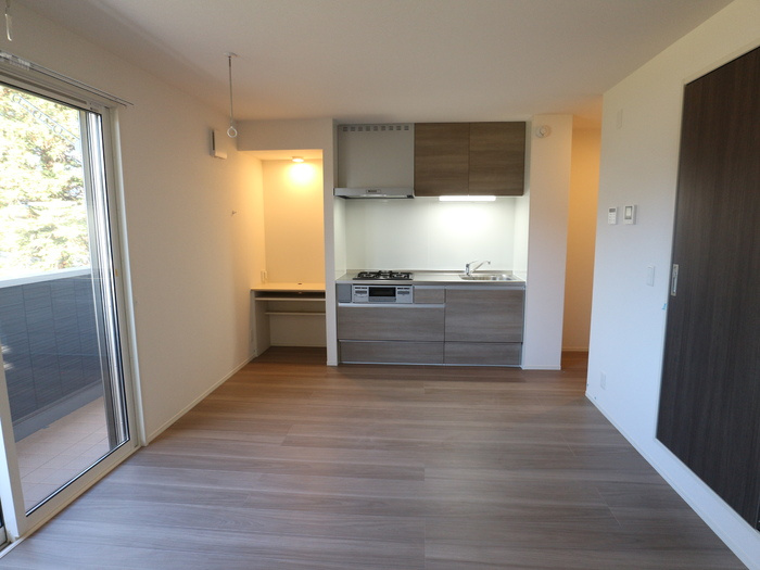 mona（モナ）の居間・リビング