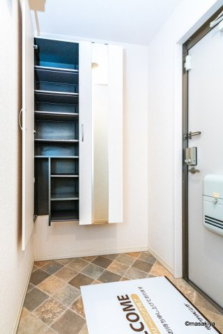 ペルソワール高田の玄関