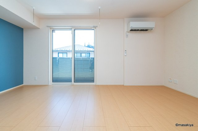 ペルソワール高田の居間・リビング