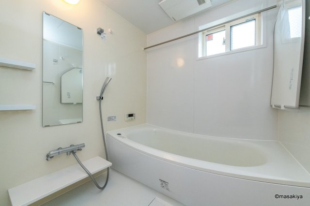 ペルソワール高田の浴室