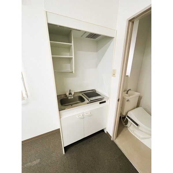 ＷＦ　ＫＡＮＡＹＭＡ　（ワールドフラッグ金山）のキッチン