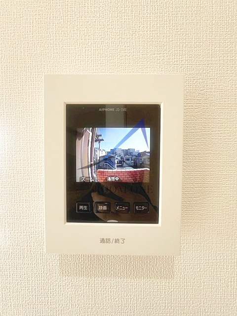 中馬込戸建のセキュリティ|モニター付インターホンです。