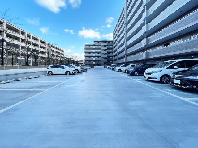 レジデンス芦屋くすのきの駐車場|屋外駐車場