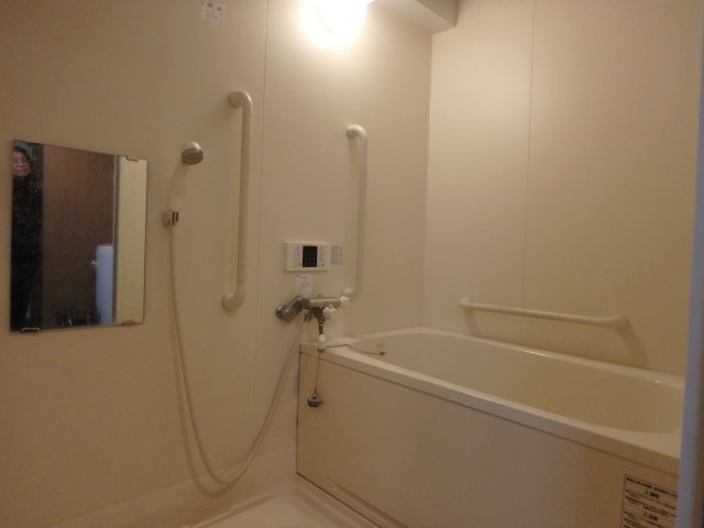 レジデンス芦屋くすのきの浴室