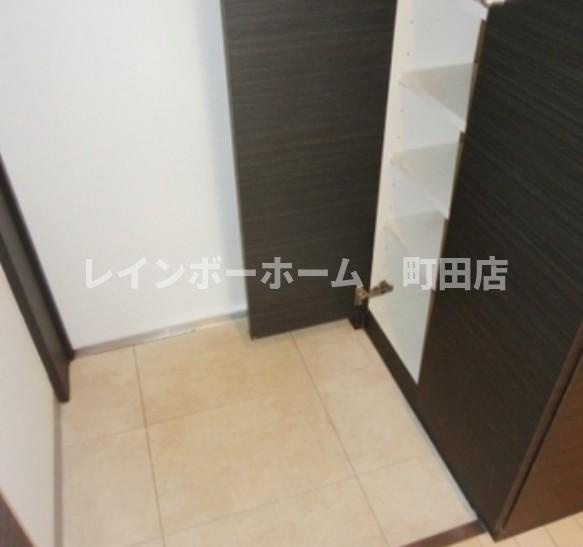 バージュアル横濱あざみ野※初期費用分割あと払いサービス利用可能物件の玄関