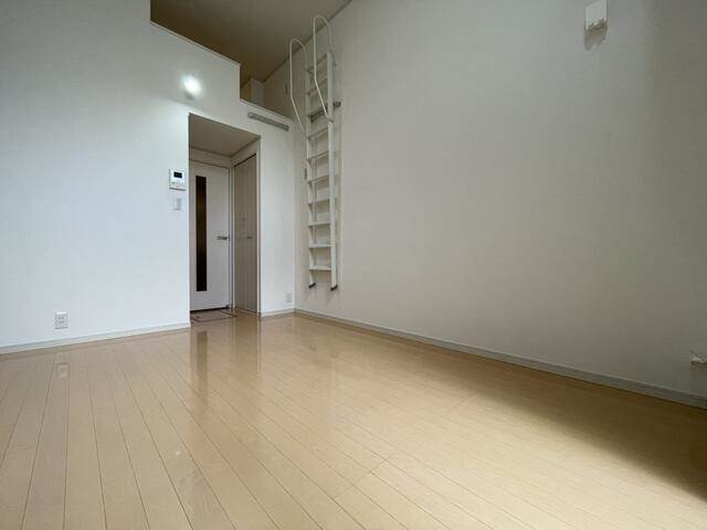 シャイニーソフト新宿御苑の内装