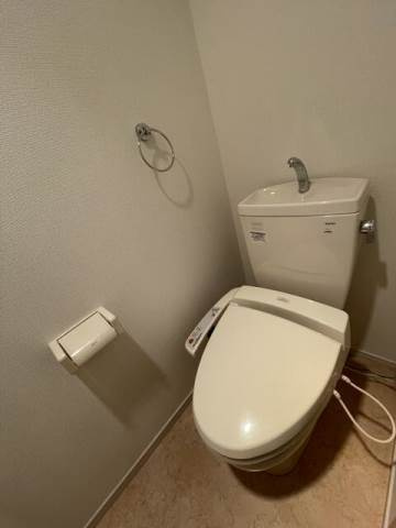 シャイニーソフト新宿御苑のトイレ