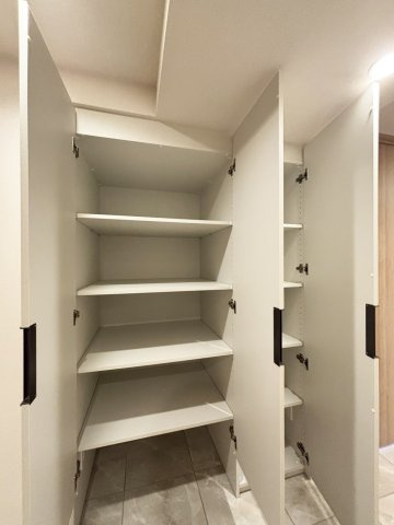 【収納】 | パークホームズ文京白山ヒルテラス | 廊下収納