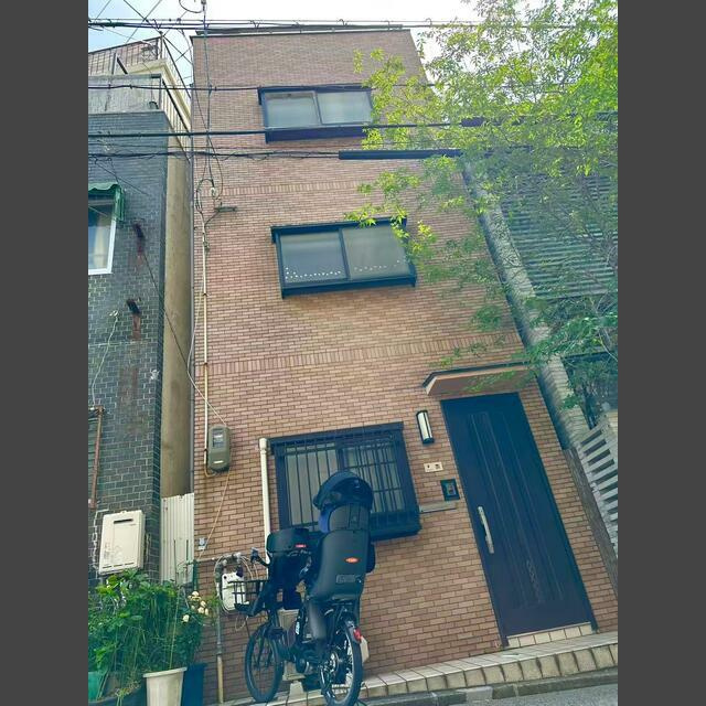 下山手通4丁目貸家の外観