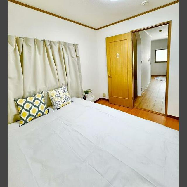 下山手通4丁目貸家の居間・リビング