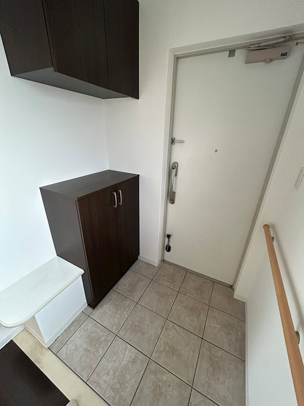 カノン甲南山手の玄関