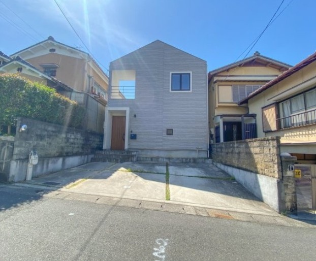 宇治市木幡御蔵山の前面道路含む現地写真