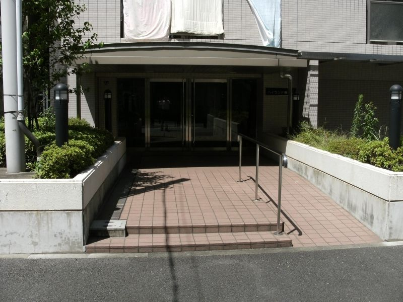 ハイランド磯子Ⅰのエントランス