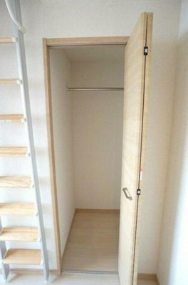 【収納】 | ロンディネ鷺ノ宮 | クローゼット完備。