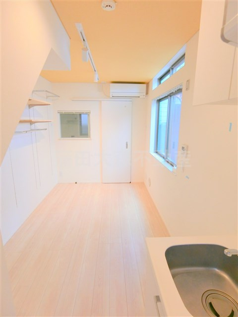 グランエッグス武蔵新田の居間・リビング