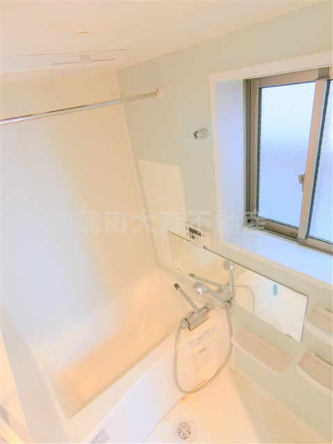 グランエッグス武蔵新田の浴室