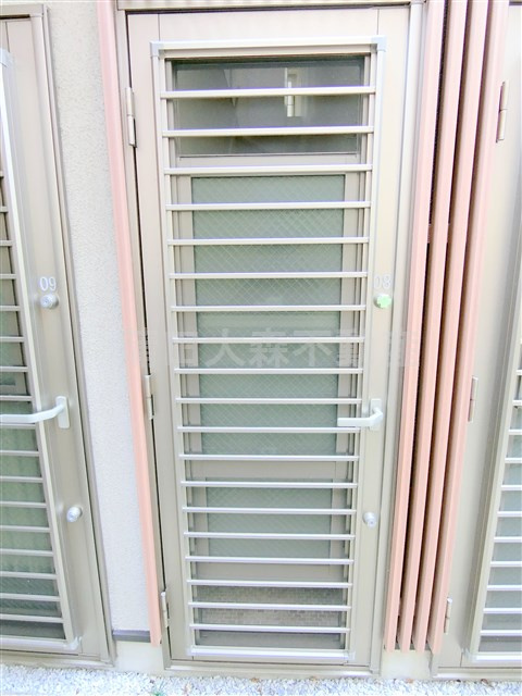 グランエッグス武蔵新田の玄関