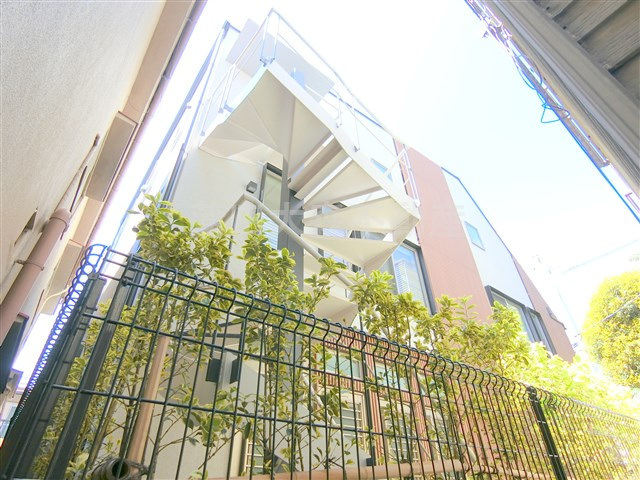 グランエッグス武蔵新田の外観