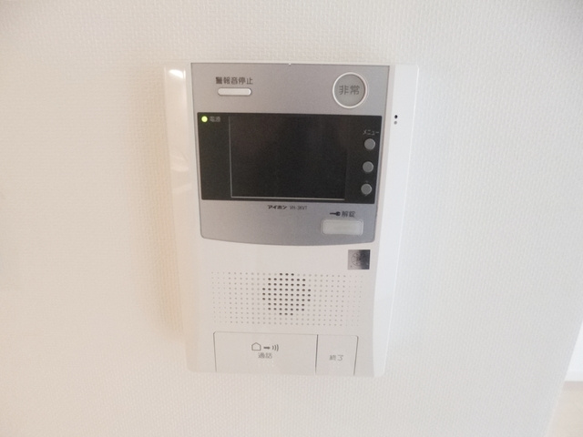 センテニアル王子神谷のセキュリティ|ＴＶモニター付きドアホンもついており防犯面も安心です☆