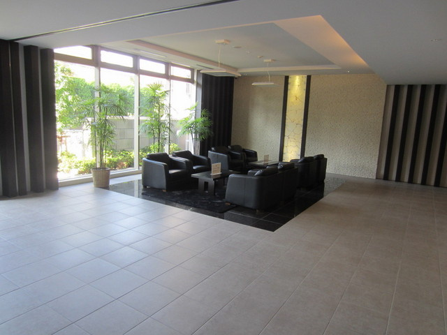 センテニアル王子神谷のロビー|ロビーも広く豪華ですよ！