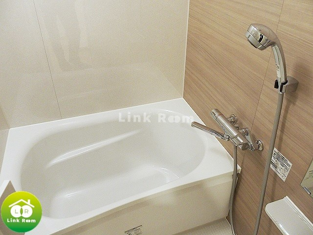 ルーブル大島弐番館の浴室