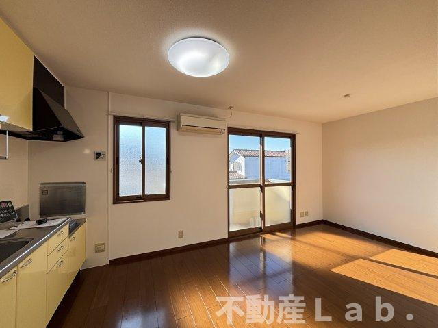 マウンテンクレストヒロの居間・リビング