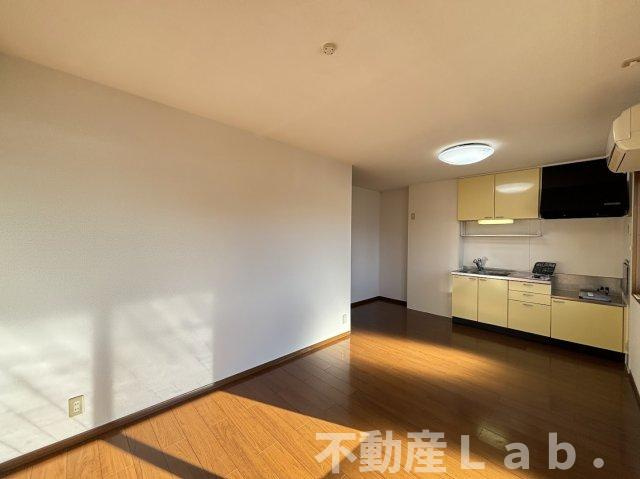 マウンテンクレストヒロの居間・リビング