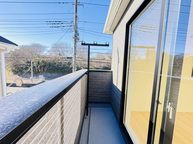 柏市布施新町４丁目新築戸建（布施新町第３）のバルコニー|寝室前南東向きバルコニー・日当たり良好♪